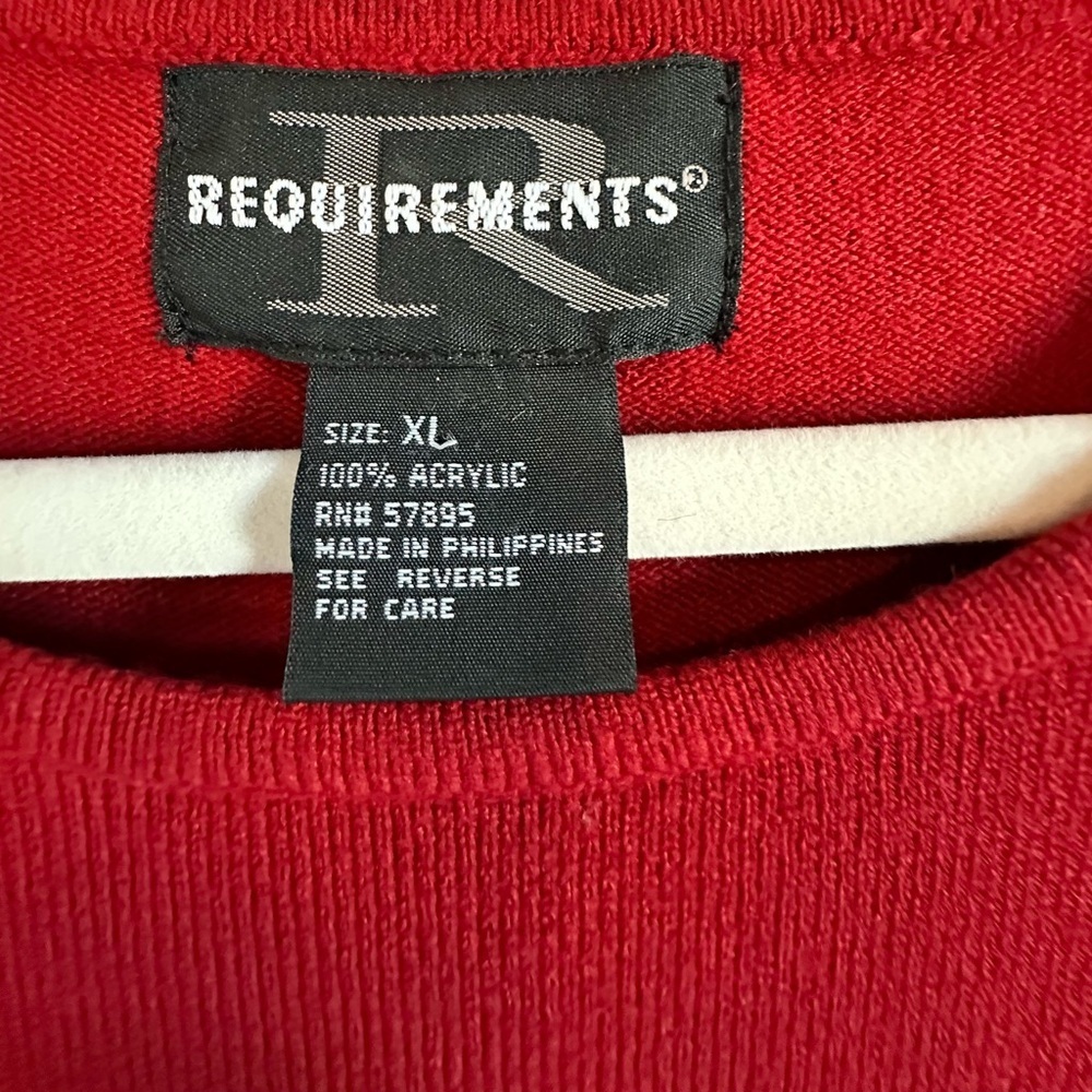 Requirements Red Short Sleeve Women's Top lightweight sweater - Picture 4 of 4